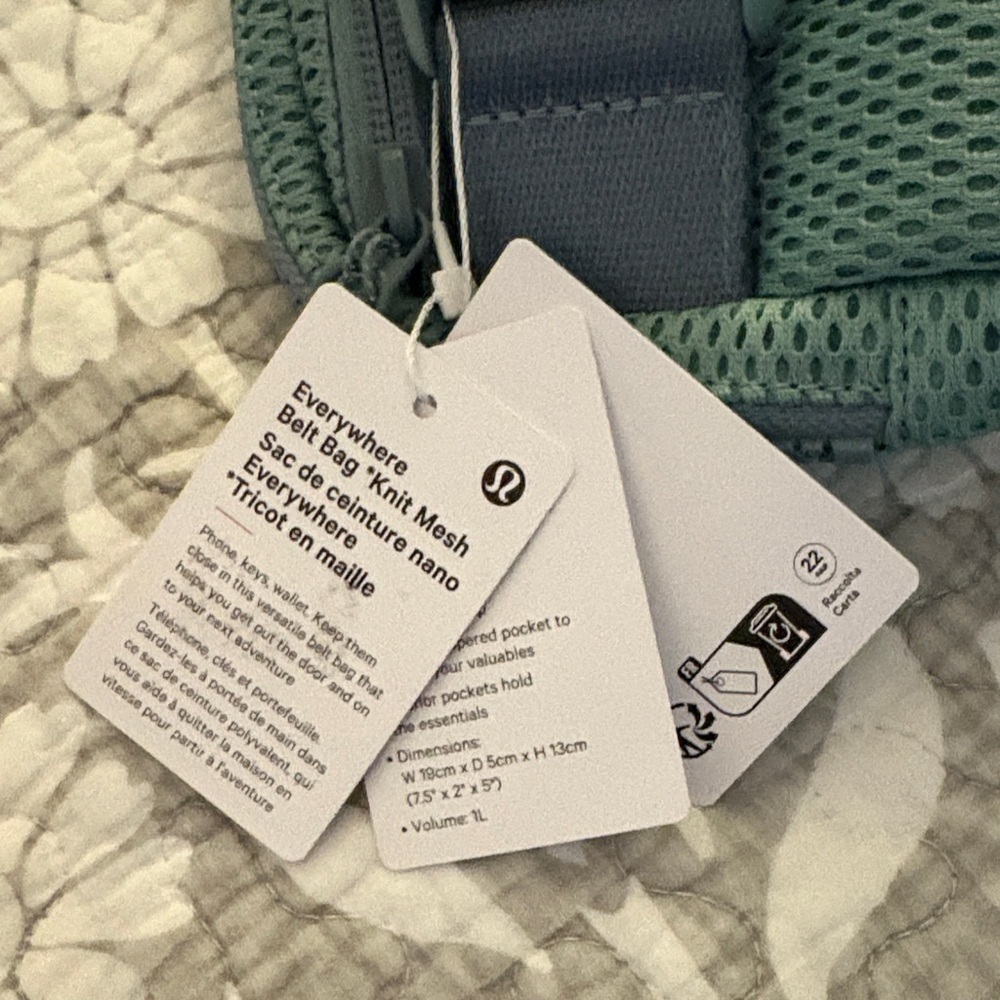 Lululemon Athletica Crater Blue Mesh Belt Bag - Picture 3 of 8